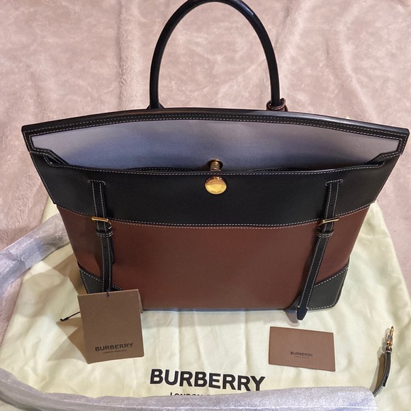 Burberry Handbags - Beautiful, Authentic Burberry Handbag with optional shoulder strap.